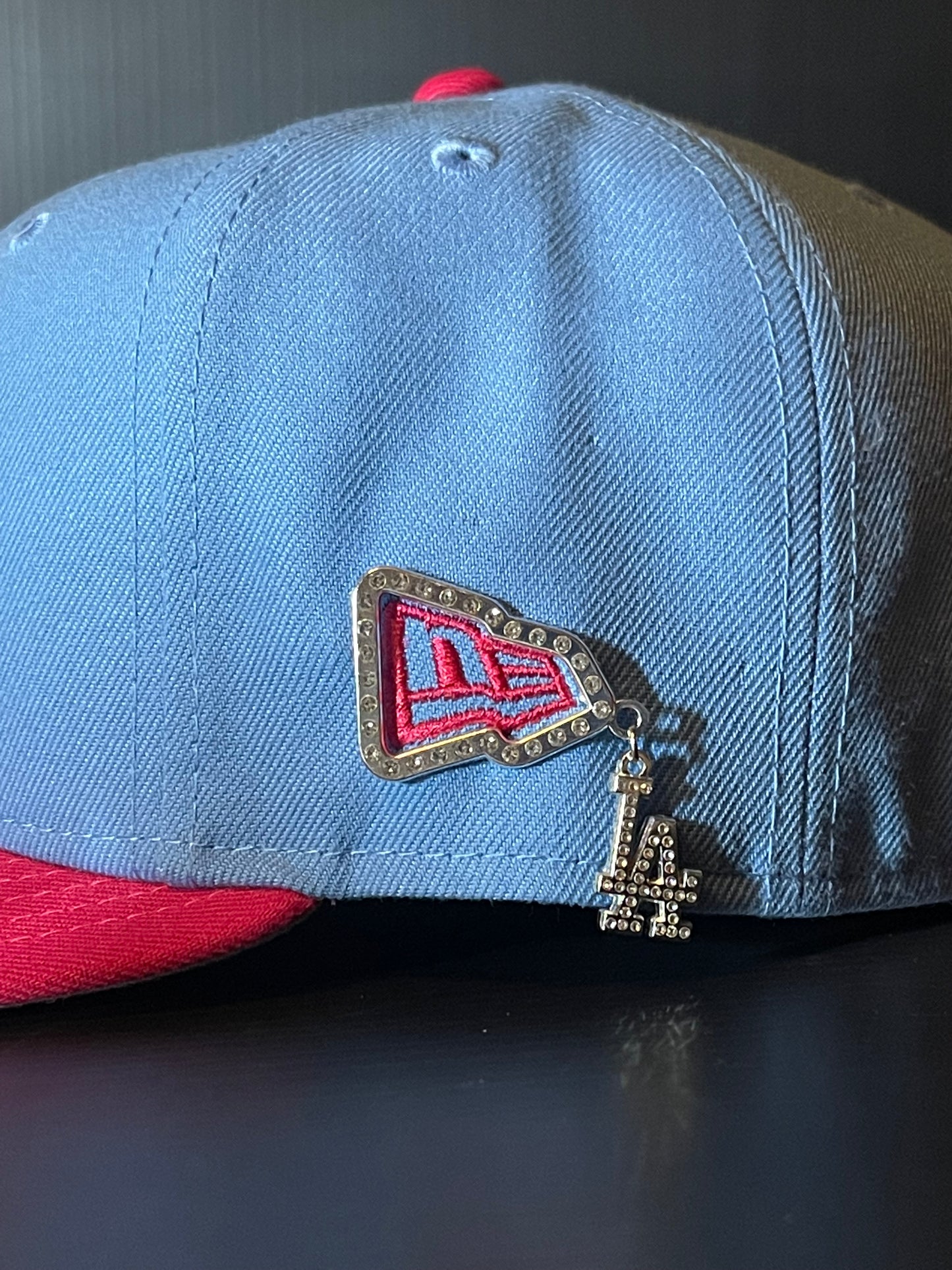 LAD SILVER FRAME PIN