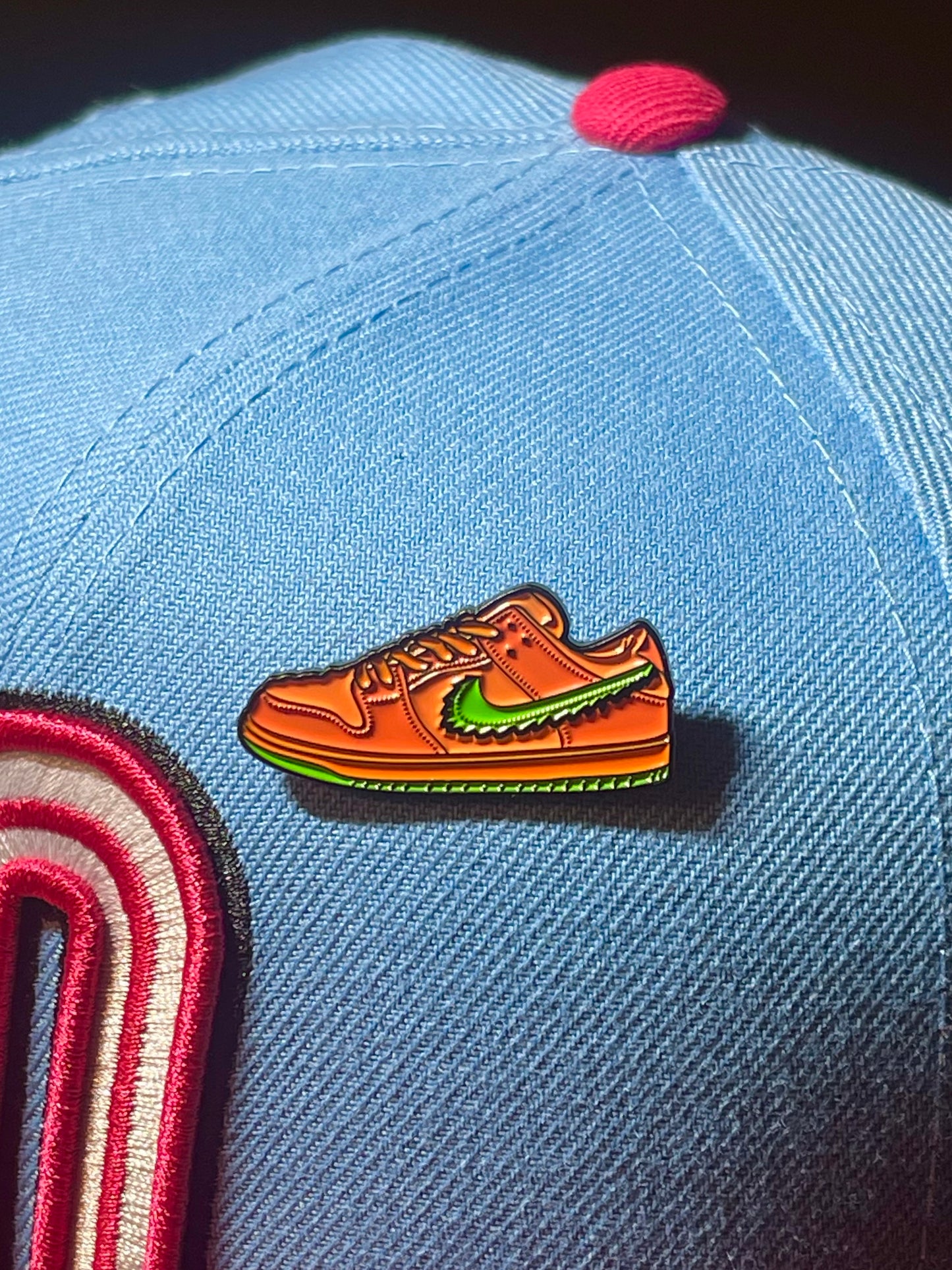 ORANGE DUNK LOW PIN