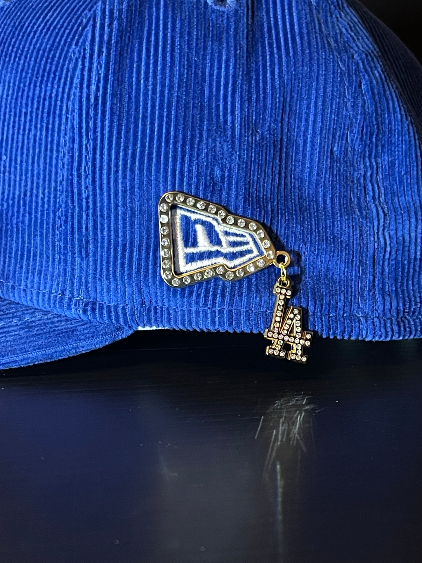 LAD GOLD FRAME PIN