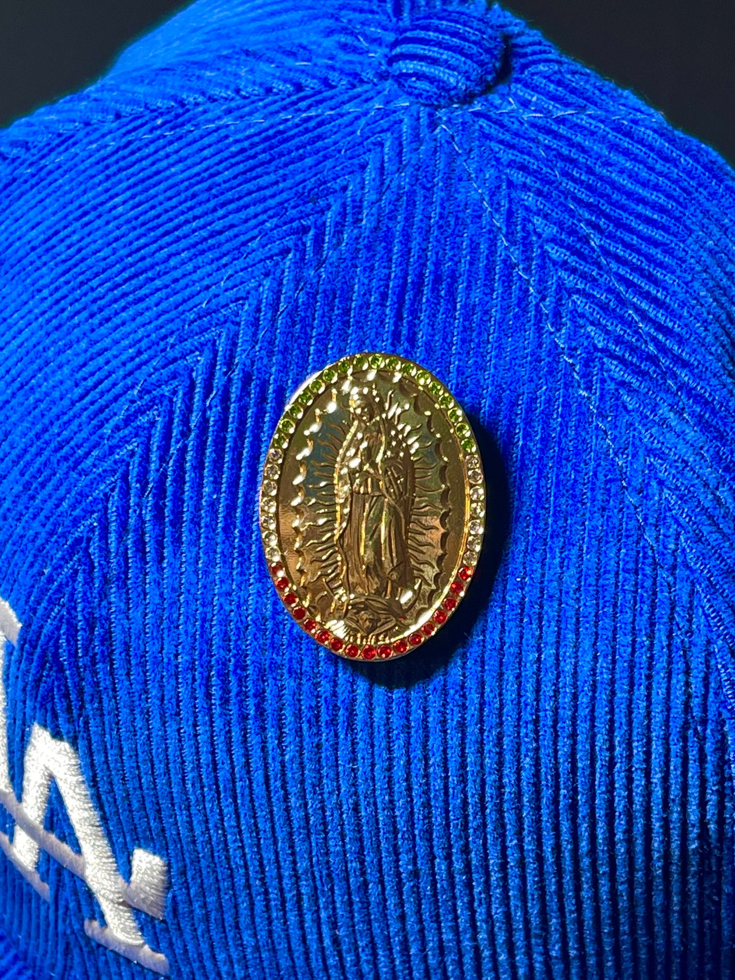 GOLD VIRGIN MARY PIN