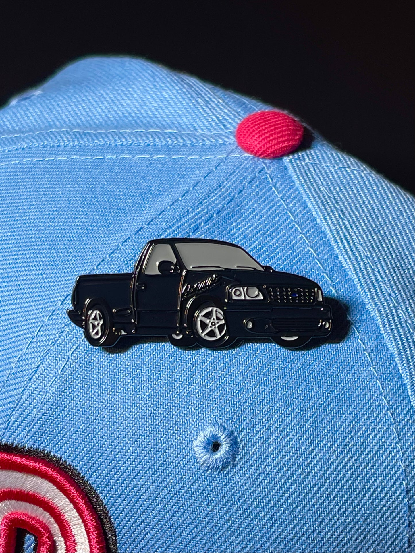 BLACK LIGHTNING TRUCK PIN