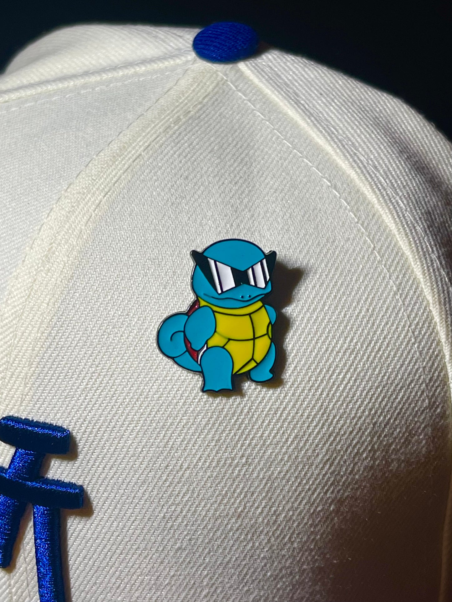 SQRTLE SHADES PIN