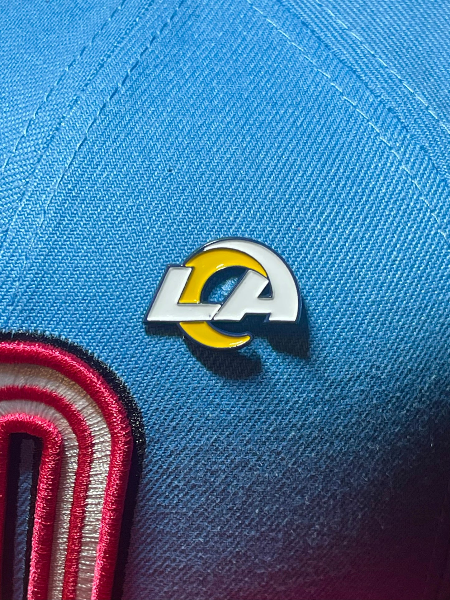 LA RAMS PIN