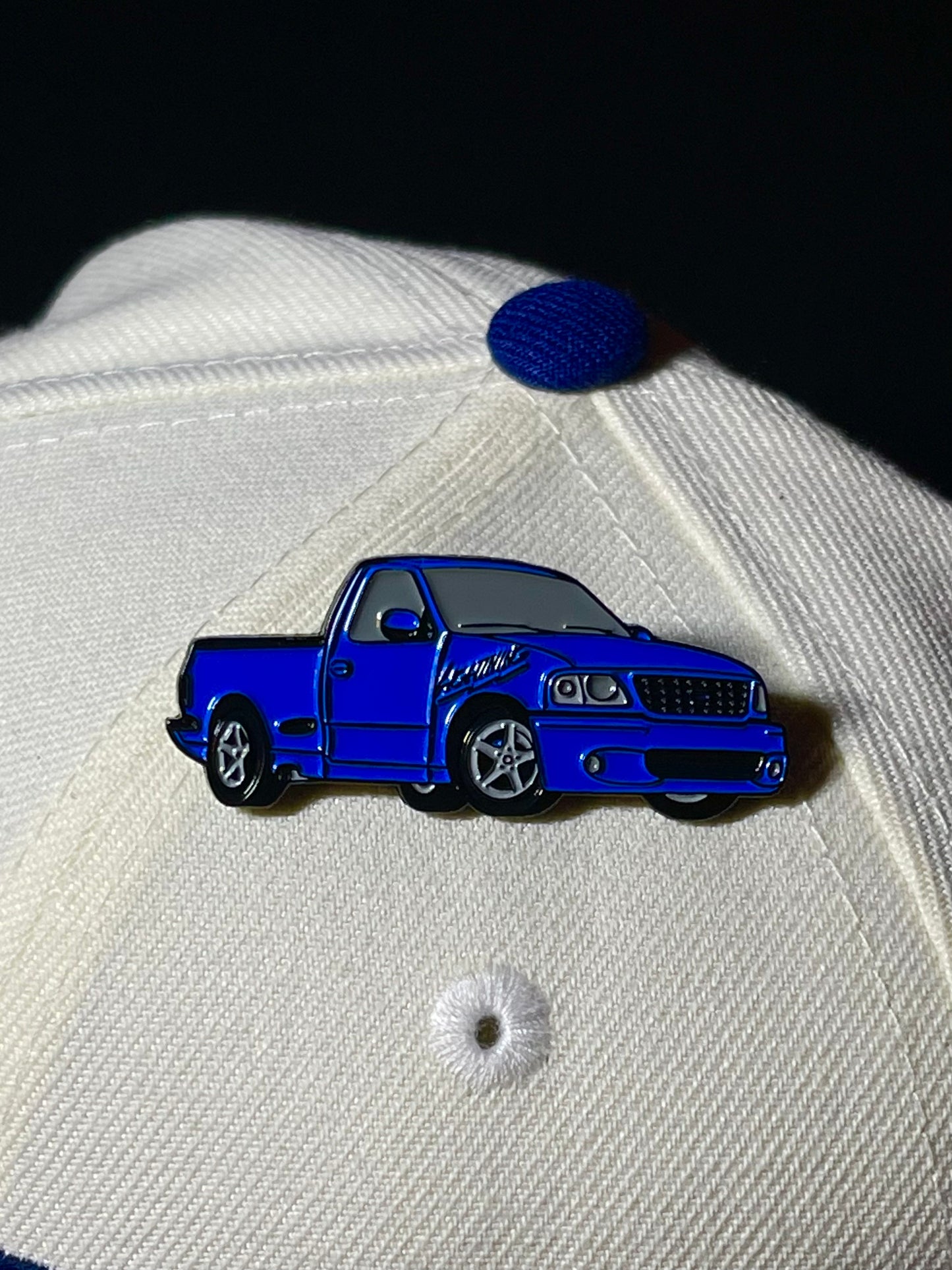 BLUE LIGHTNING TRUCK PIN