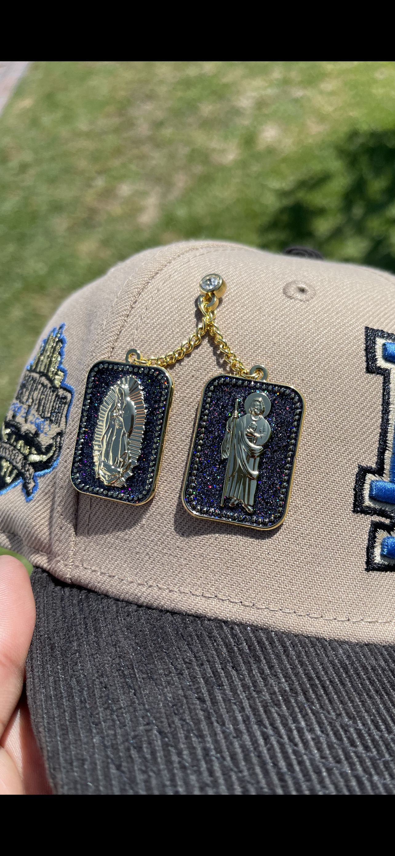 VIRGIN MARY & SAN JUDAS CHAIN PIN