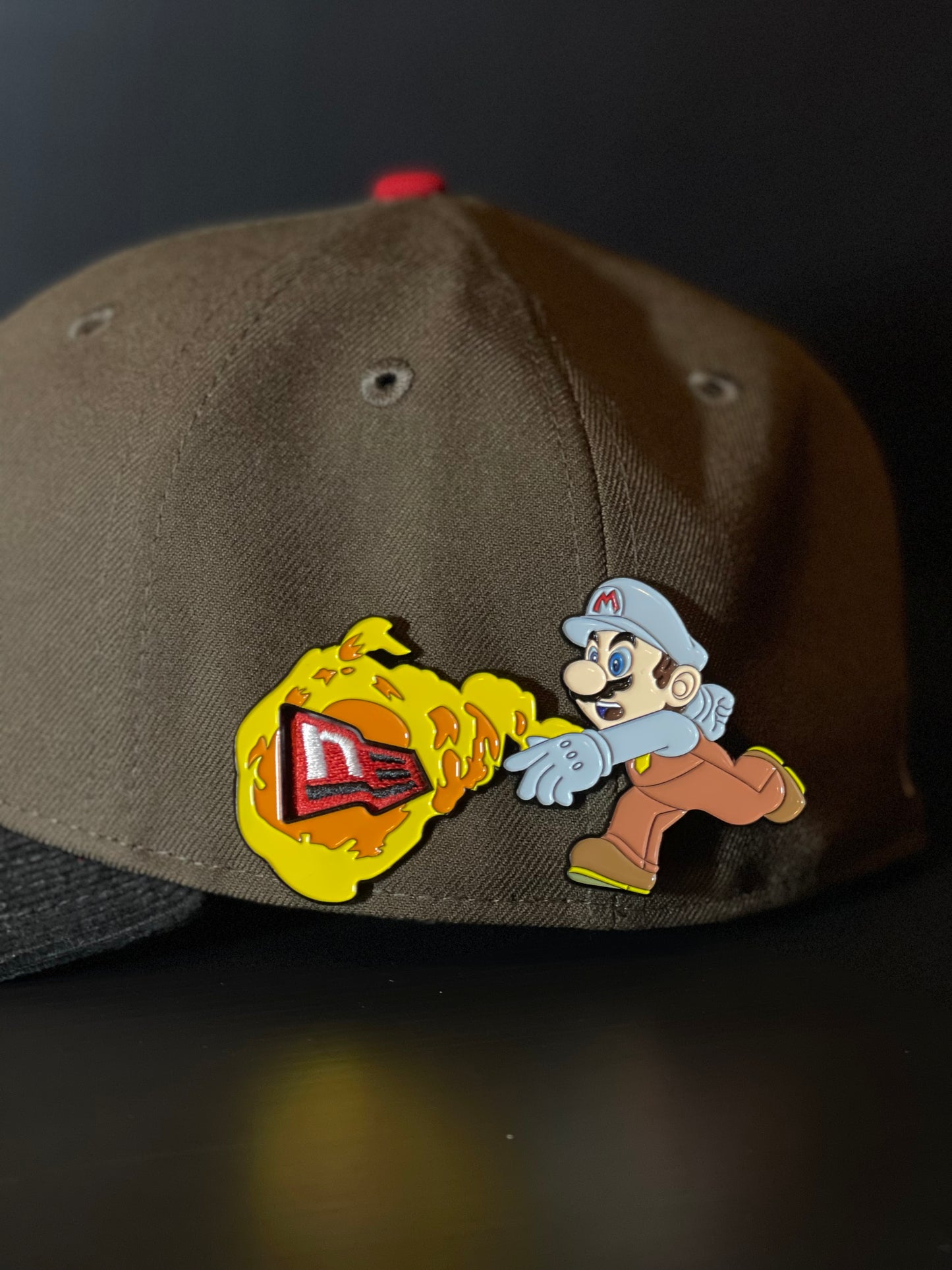 MARIO FIRE FRAME PIN