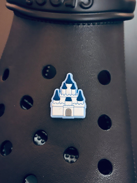 DL CASTLE CHARM